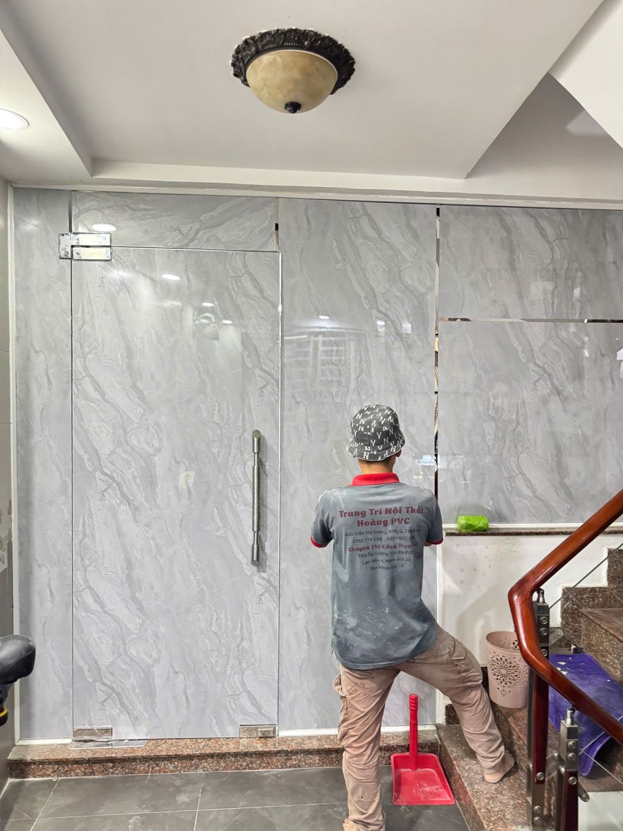 thi công ốp tường giá rẻ hcm