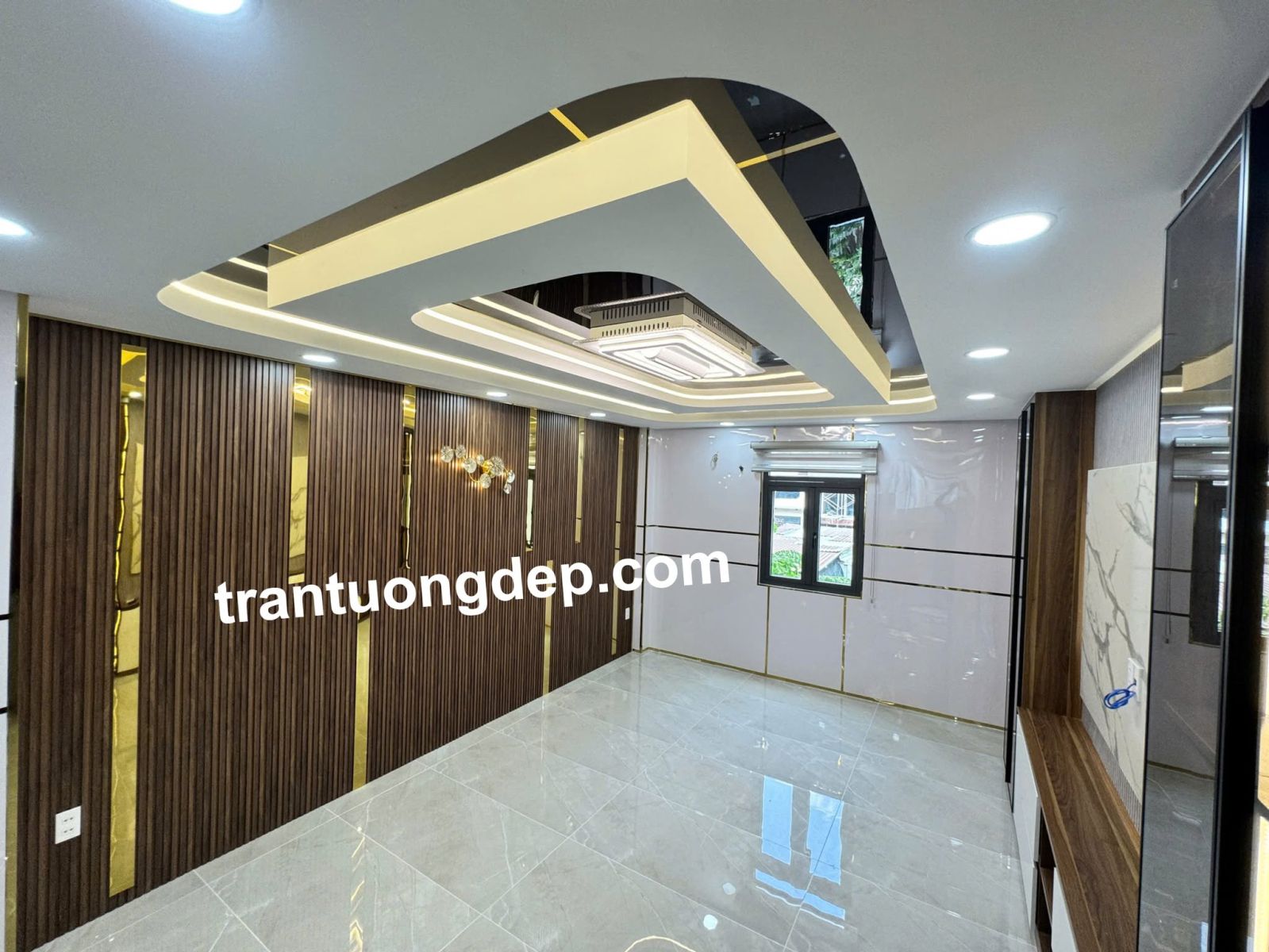 thi công ốp tường giá rẻ hcm