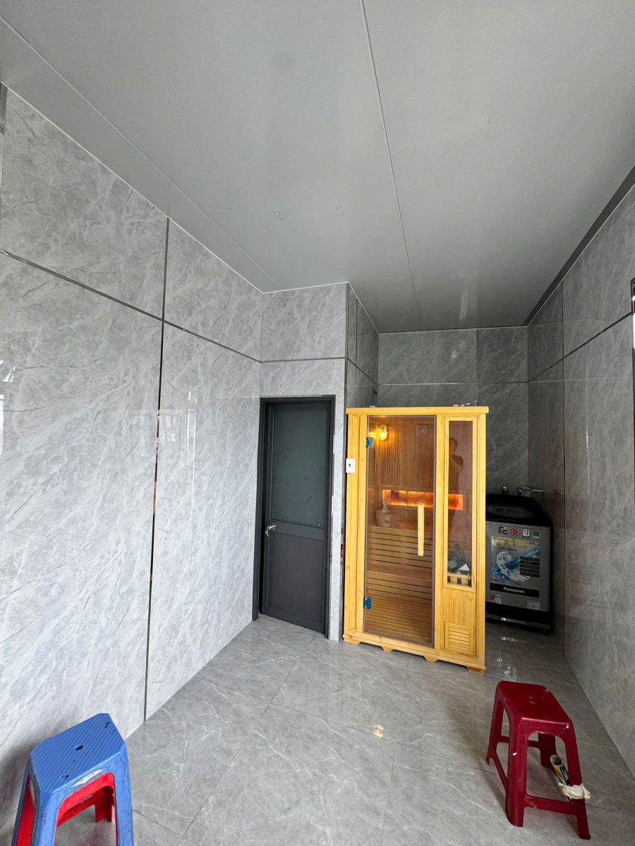 thi công ốp tường giá rẻ hcm