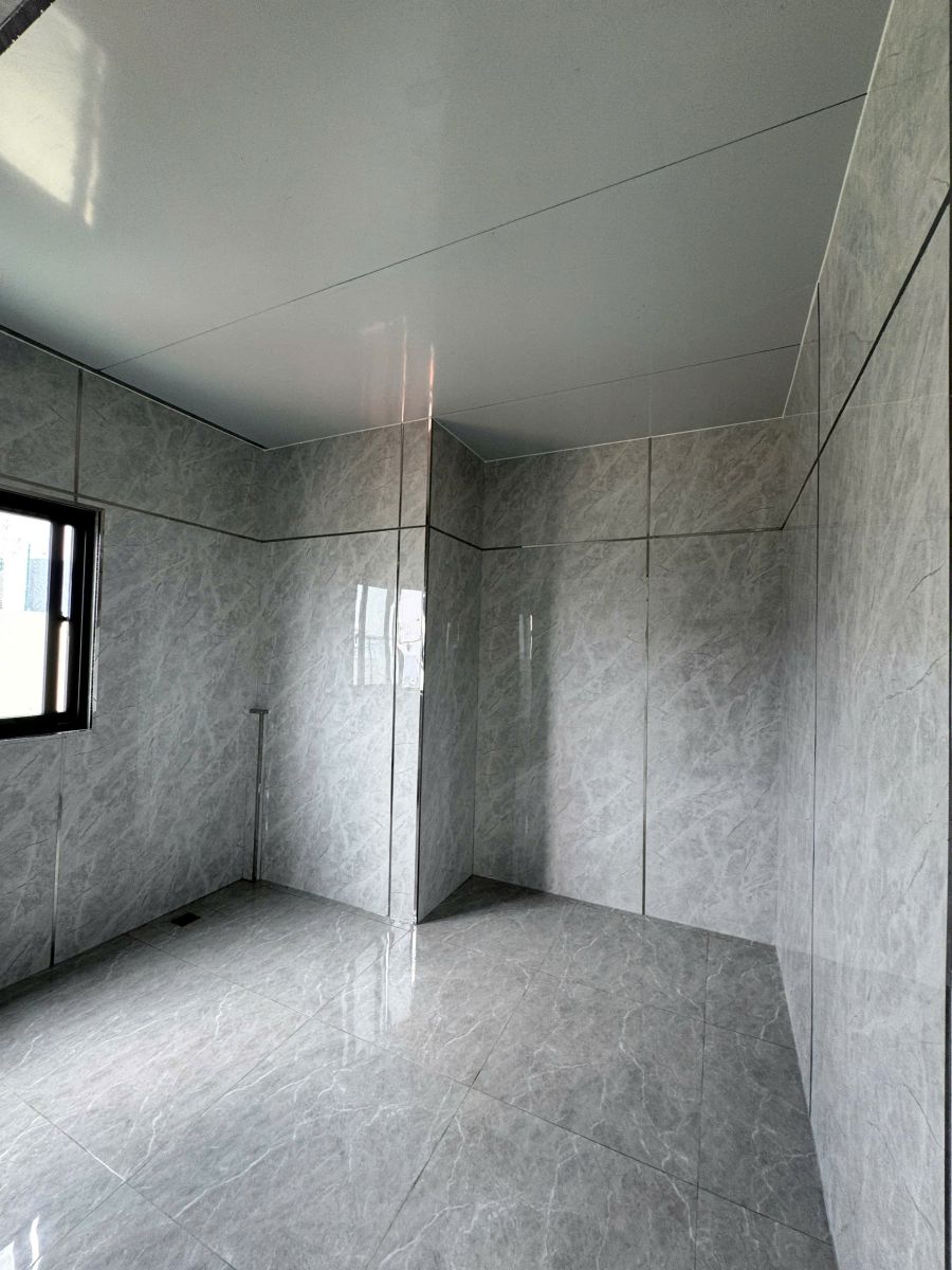 thi công ốp tường giá rẻ hcm