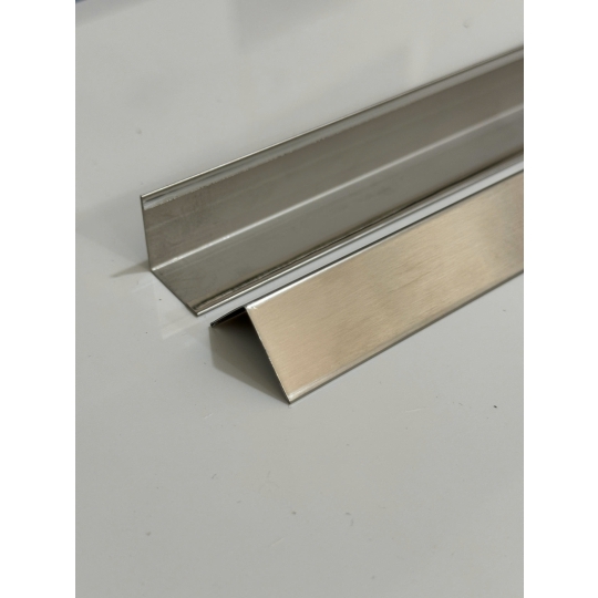 V 15MM INOX GẤP MÉP