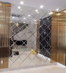 KÍNH THỦY TRANG TRÍ H550